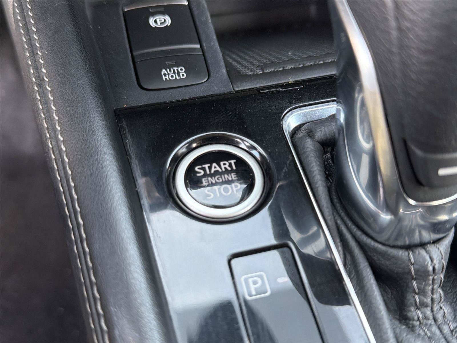 Used 2023 Nissan Kicks SV FWD image 17