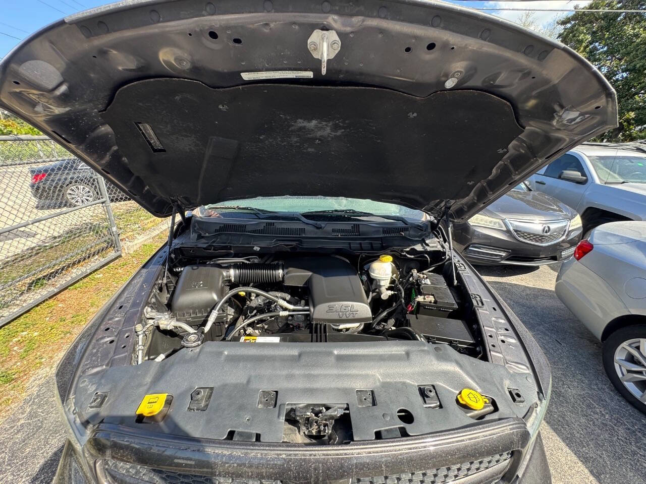 Used 2018 RAM 1500 Express RWD image 22