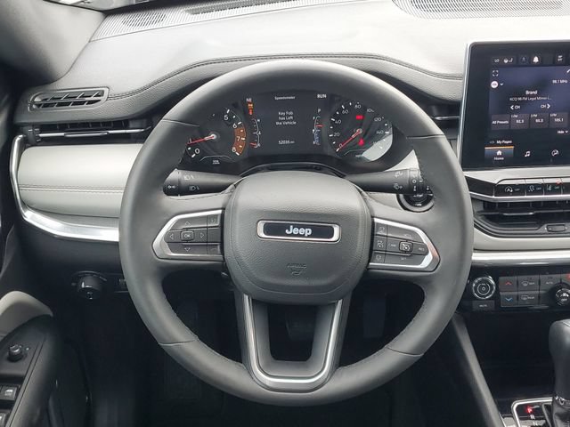 Used 2024 Jeep Compass Limited AWD/4WD image 13