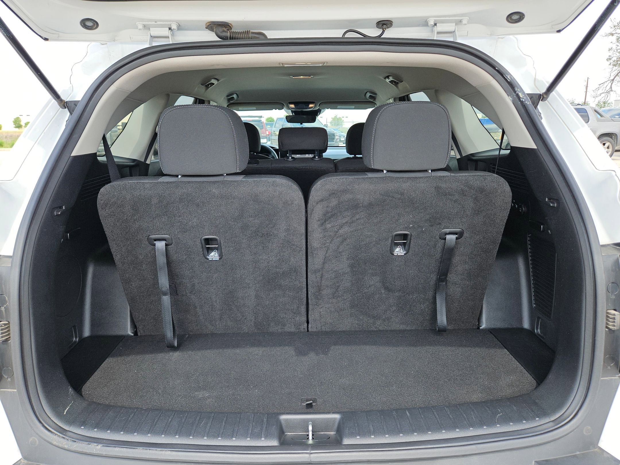 Used 2023 Kia Sorento LX FWD image 24