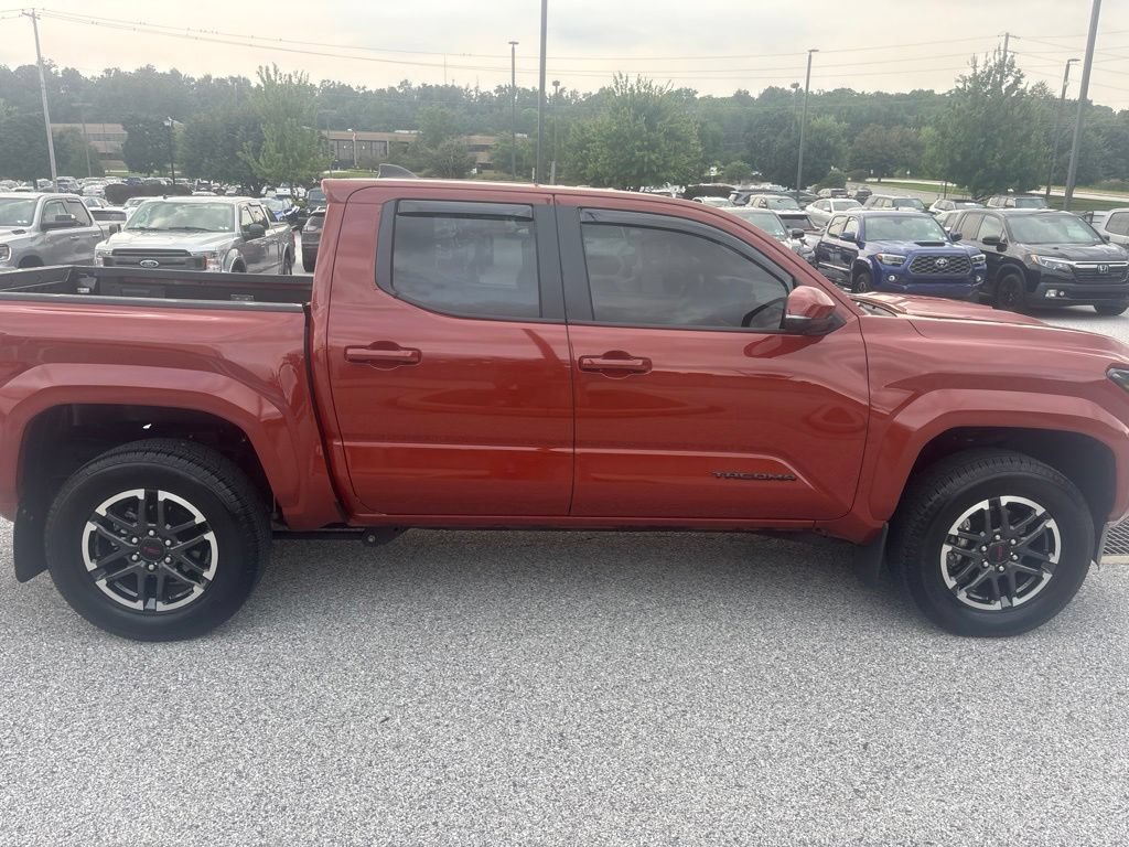 Used 2025 Toyota Tacoma TRD Sport w/ TRD Sport Premium Package AWD/4WD image 2
