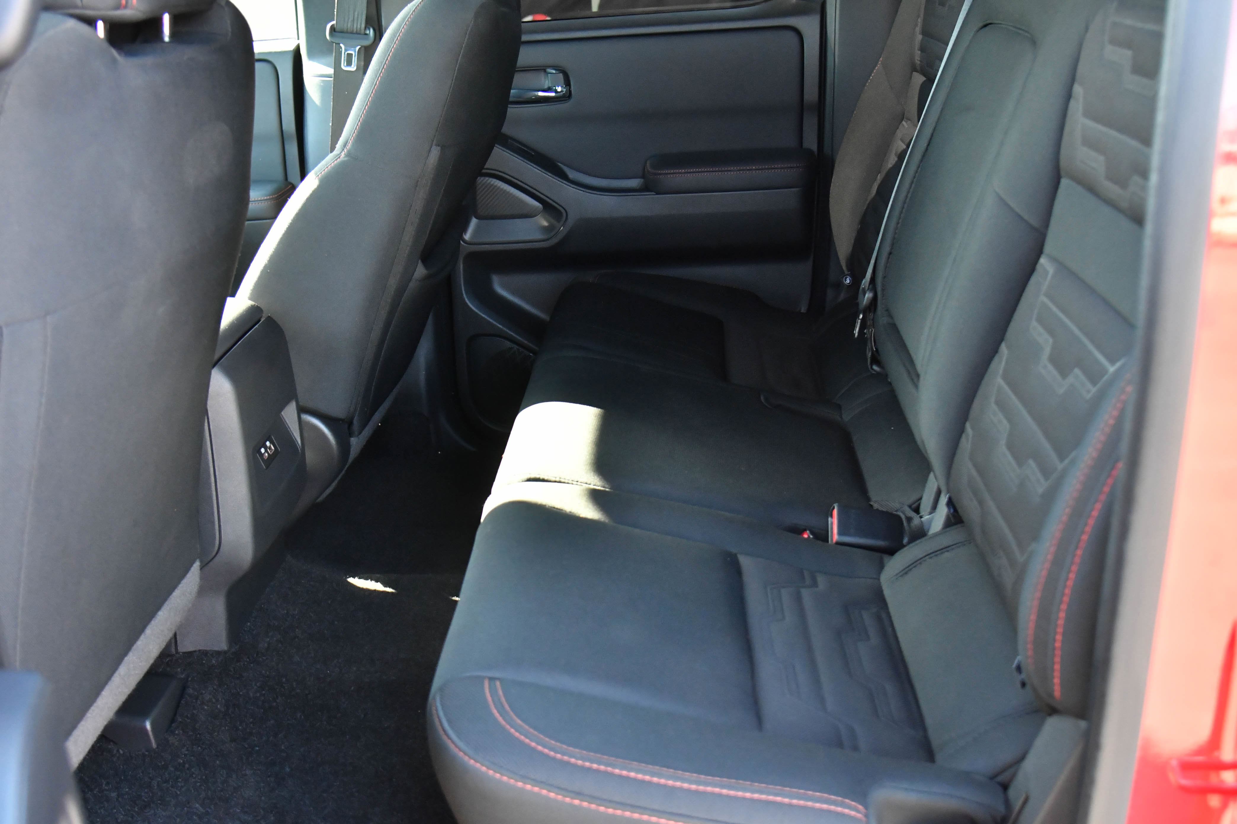 Used 2023 Nissan Frontier Pro-X w/ Technology Package image 36