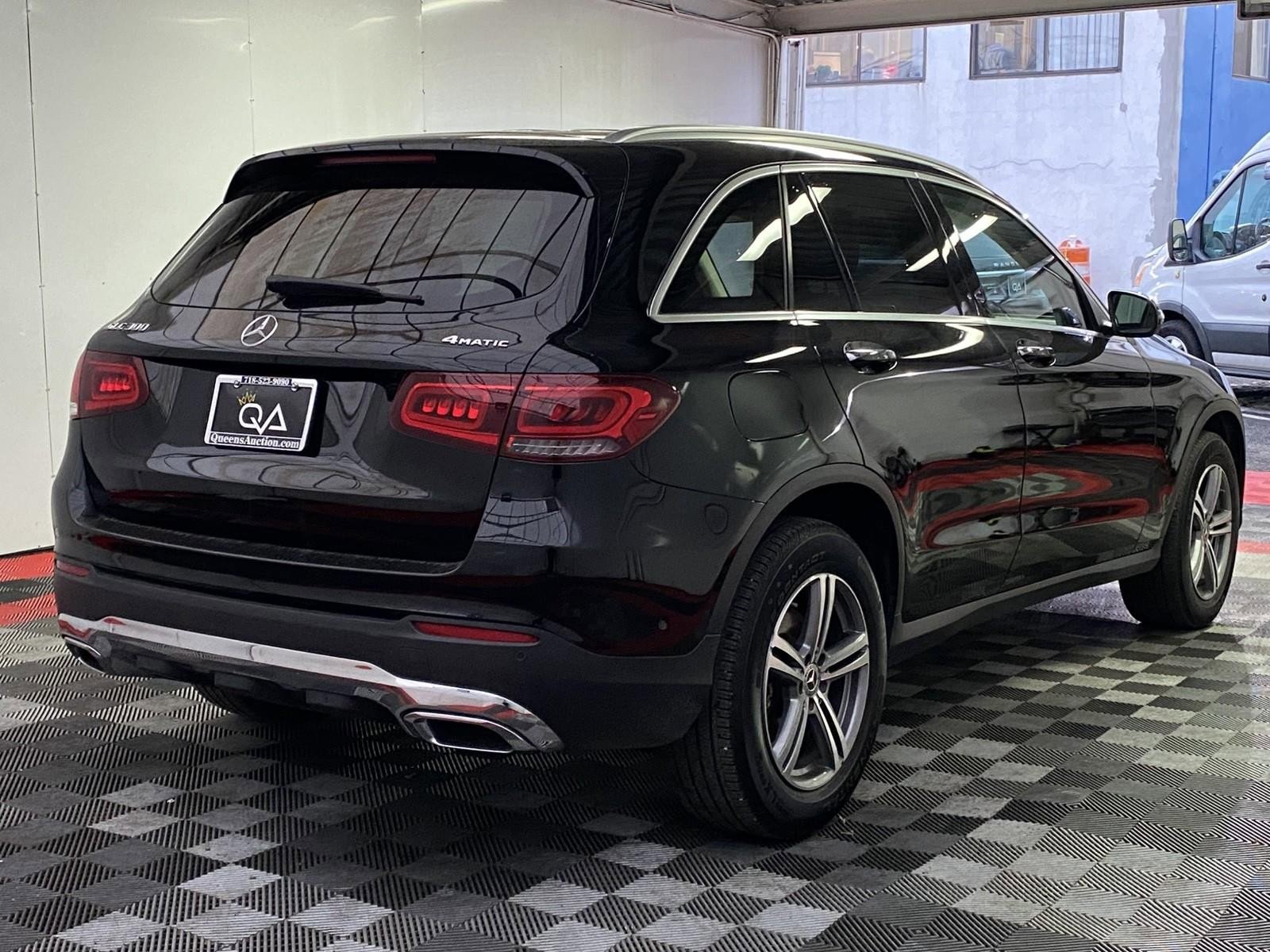 Used 2021 Mercedes-Benz GLC 300 4MATIC image 5