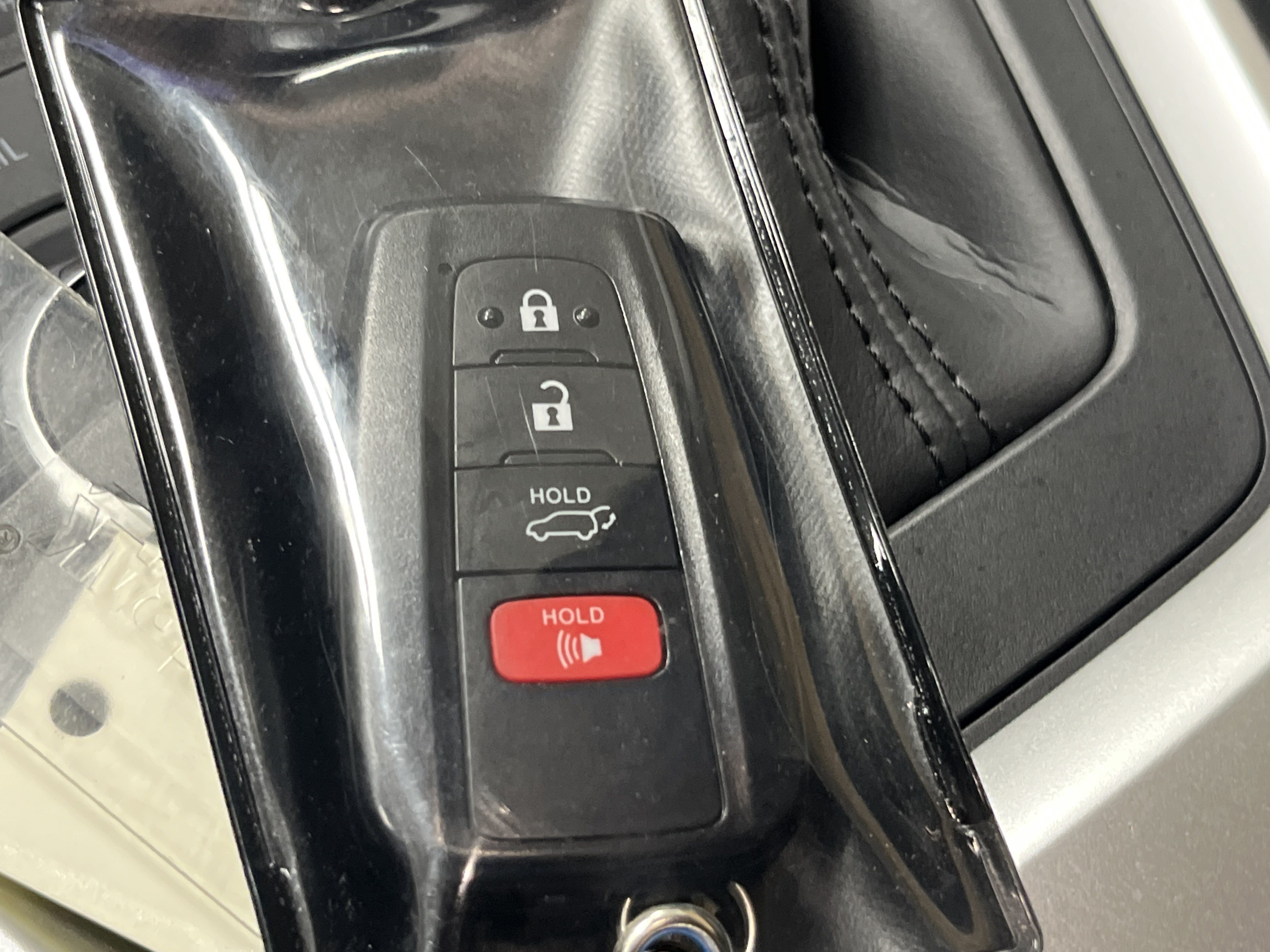 Certified 2025 Toyota RAV4 XLE Premium AWD/4WD image 33