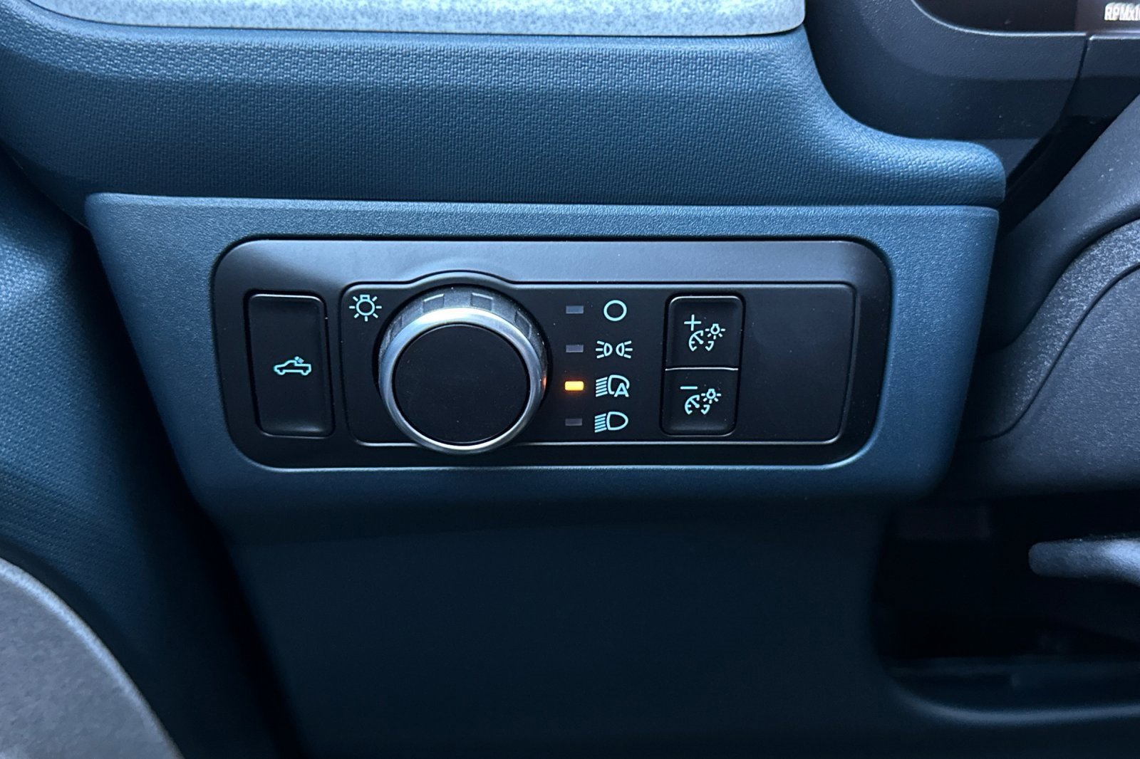 New 2025 Ford Maverick XLT w/ XLT Luxury Package image 25