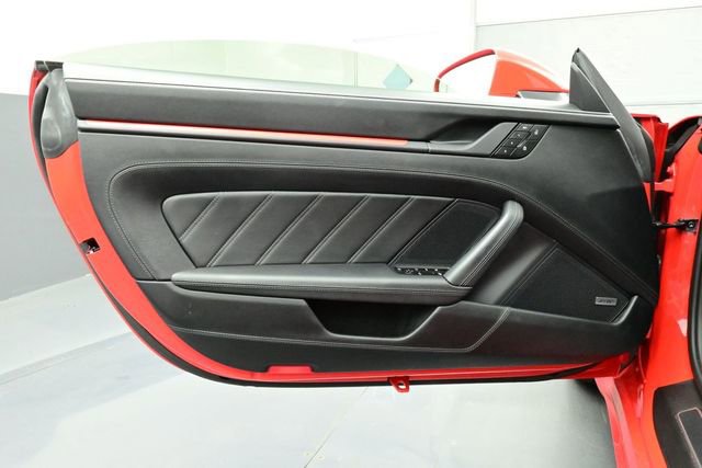 Certified 2025 Porsche 911 Carrera RWD image 7