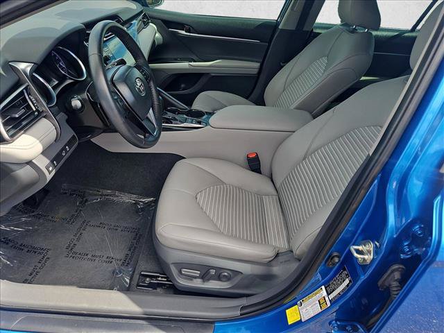 Used 2019 Toyota Camry SE w/ Audio Package FWD image 16