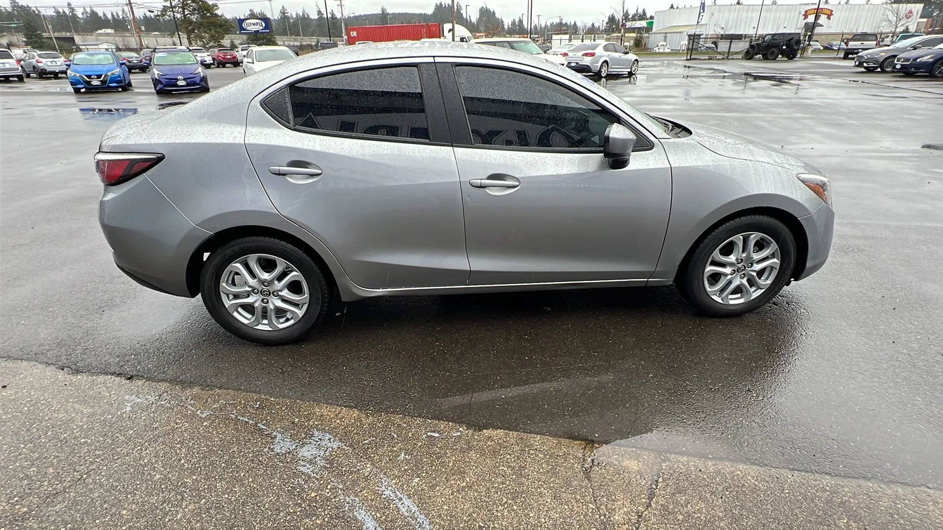 Used 2016 Scion iA image 4