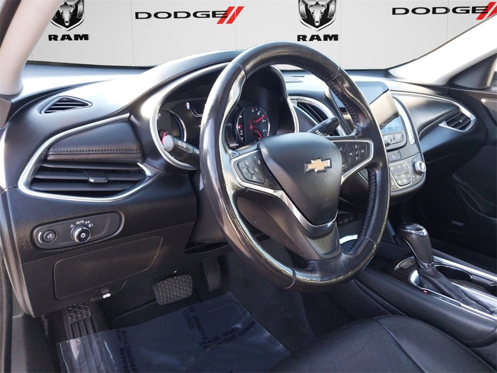 Used 2020 Chevrolet Malibu Premier image 13