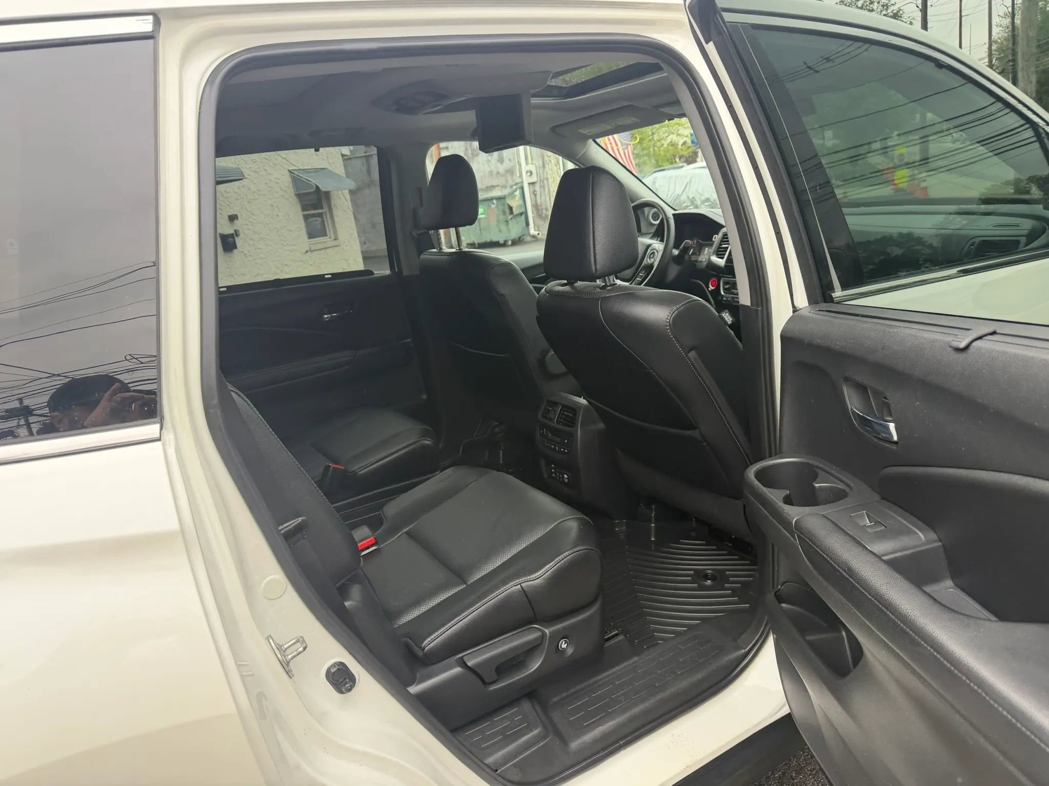 Used 2017 Honda Pilot Elite image 29