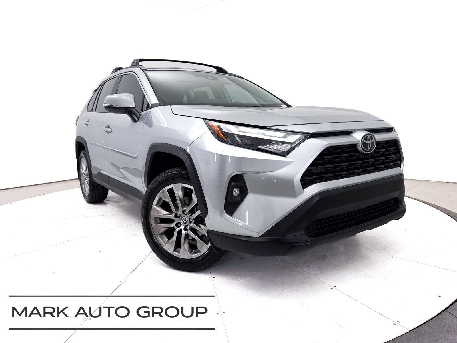 Used 2024 Toyota RAV4 XLE Premium w/ Weather Package FWD image 2
