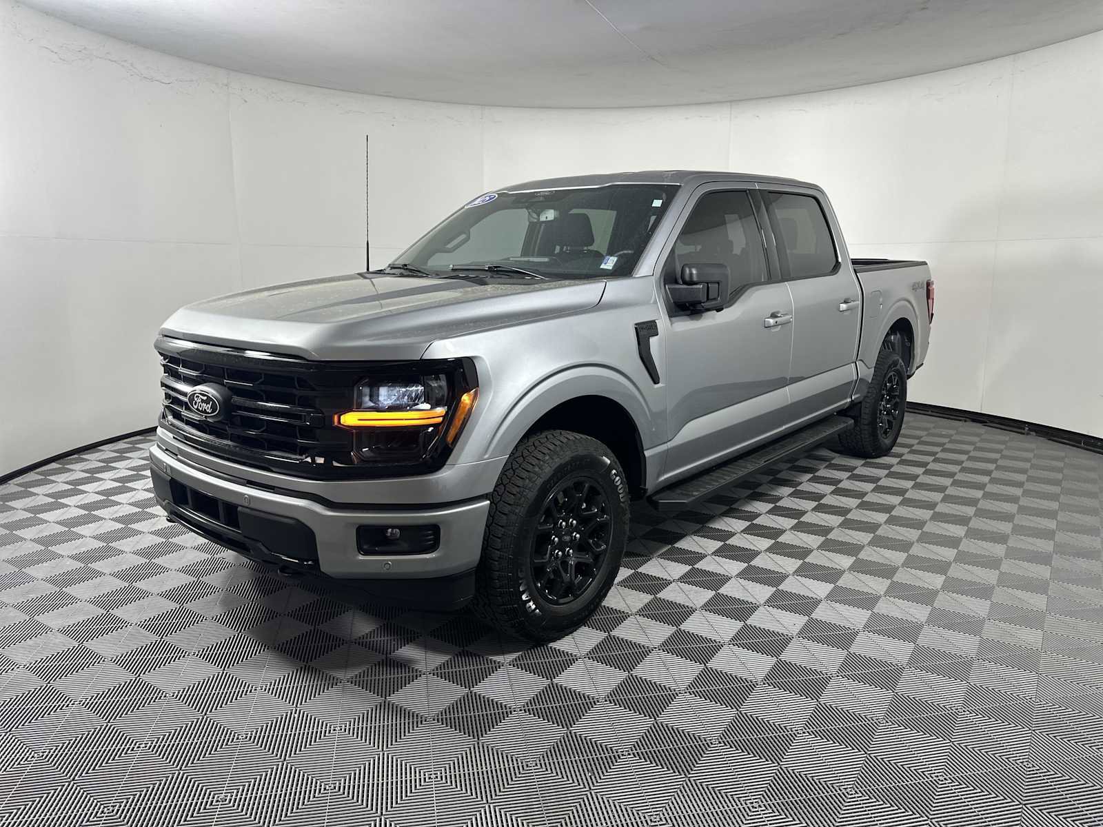 Used 2025 Ford F150 XLT w/ Equipment Group 302A MID AWD/4WD image 6