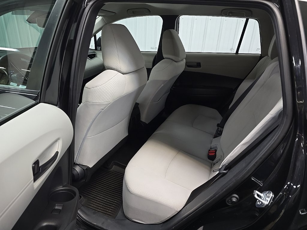 Used 2022 Toyota Corolla Cross L AWD/4WD image 30