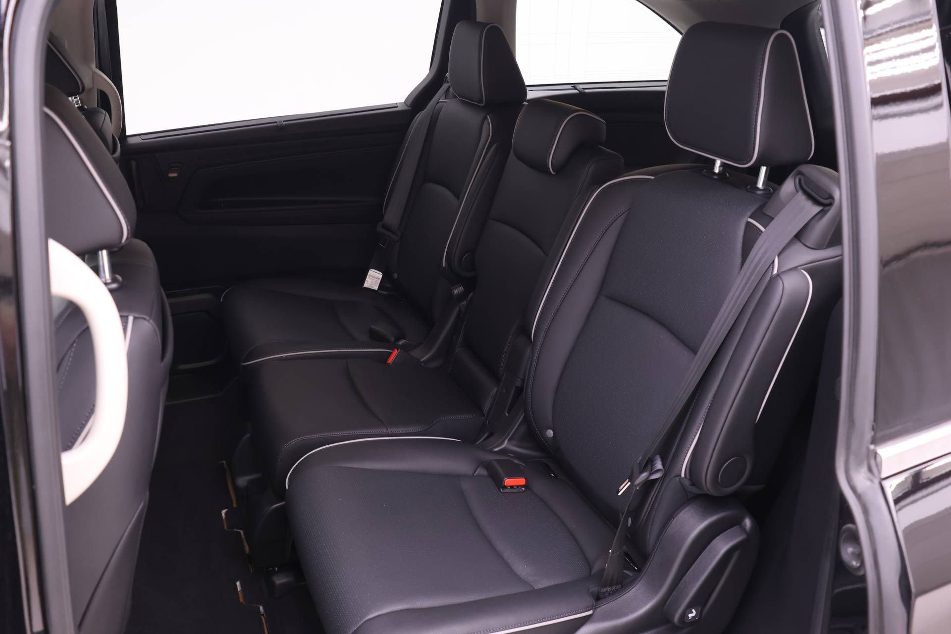 Certified 2026 Honda Odyssey Elite image 10