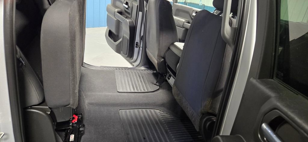 Used 2023 Chevrolet Silverado 2500 Custom w/ Custom Value Package image 11