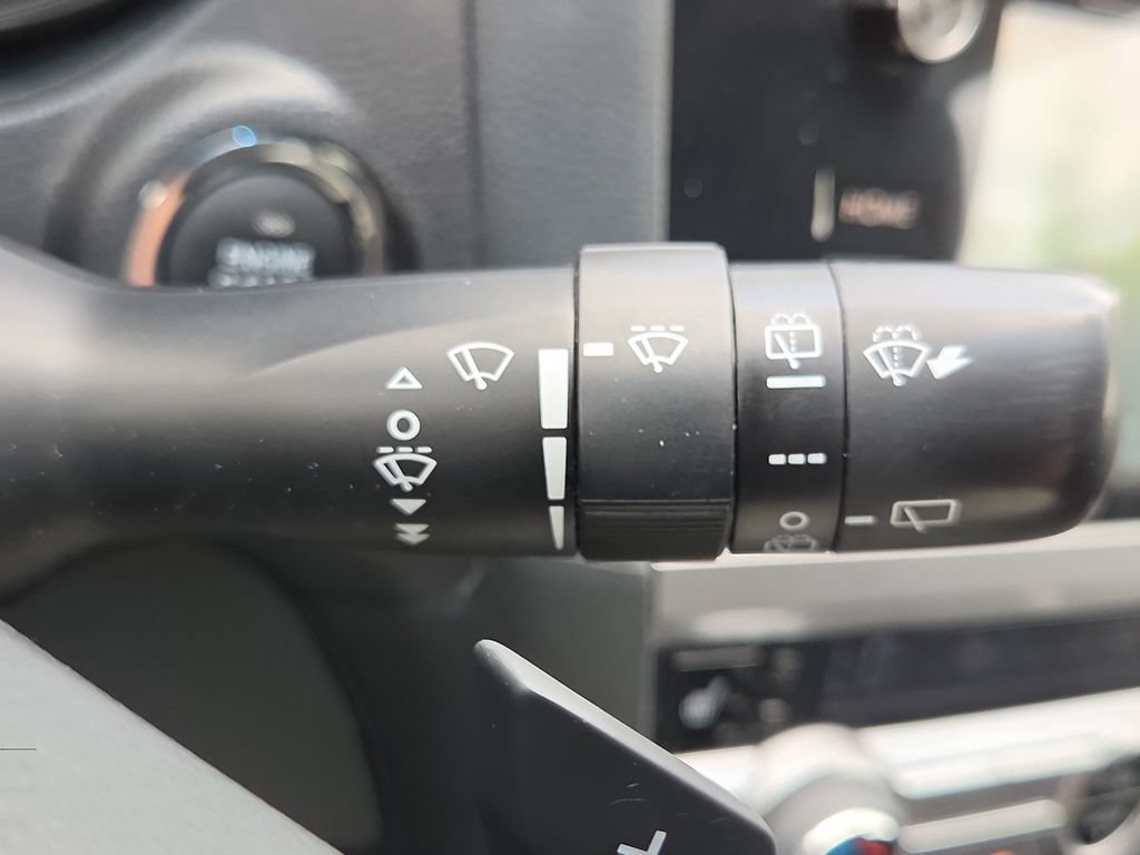 Used 2015 Subaru Outback 2.5i Limited AWD/4WD image 35