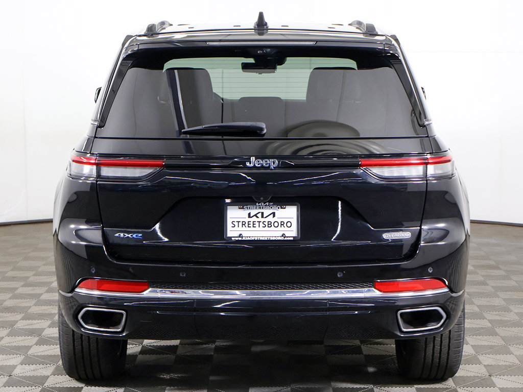 Used 2022 Jeep Grand Cherokee Overland w/ Luxury Tech Group IV AWD/4WD image 17