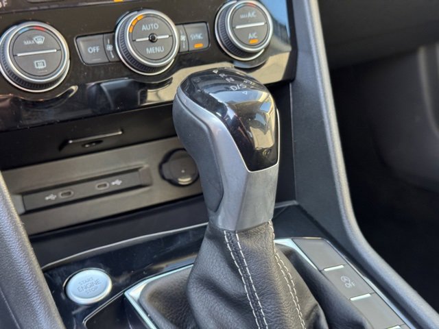 Used 2024 Volkswagen Taos SE image 21