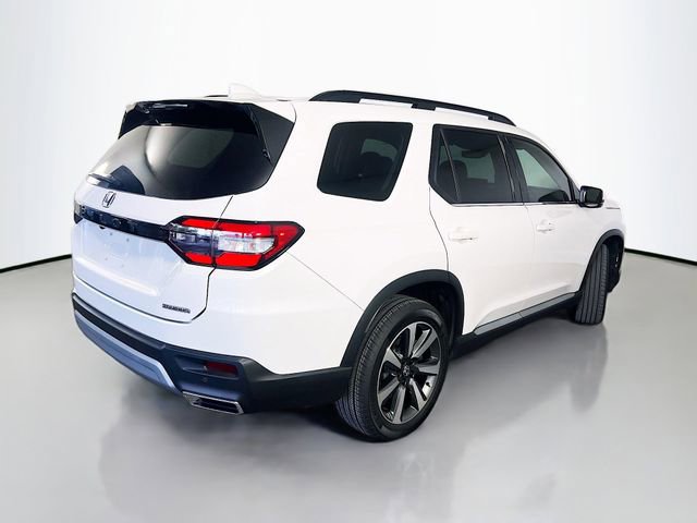 Used 2023 Honda Pilot Touring image 8