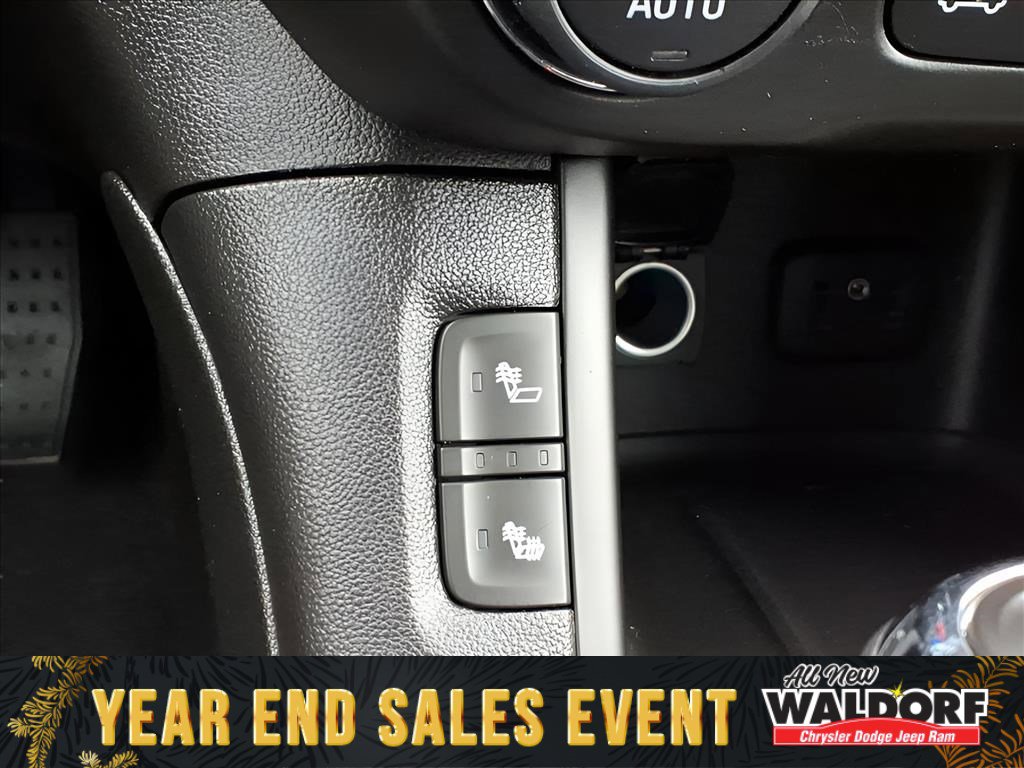 Used 2017 GMC Acadia SLE w/ Driver Alert Package I image 21