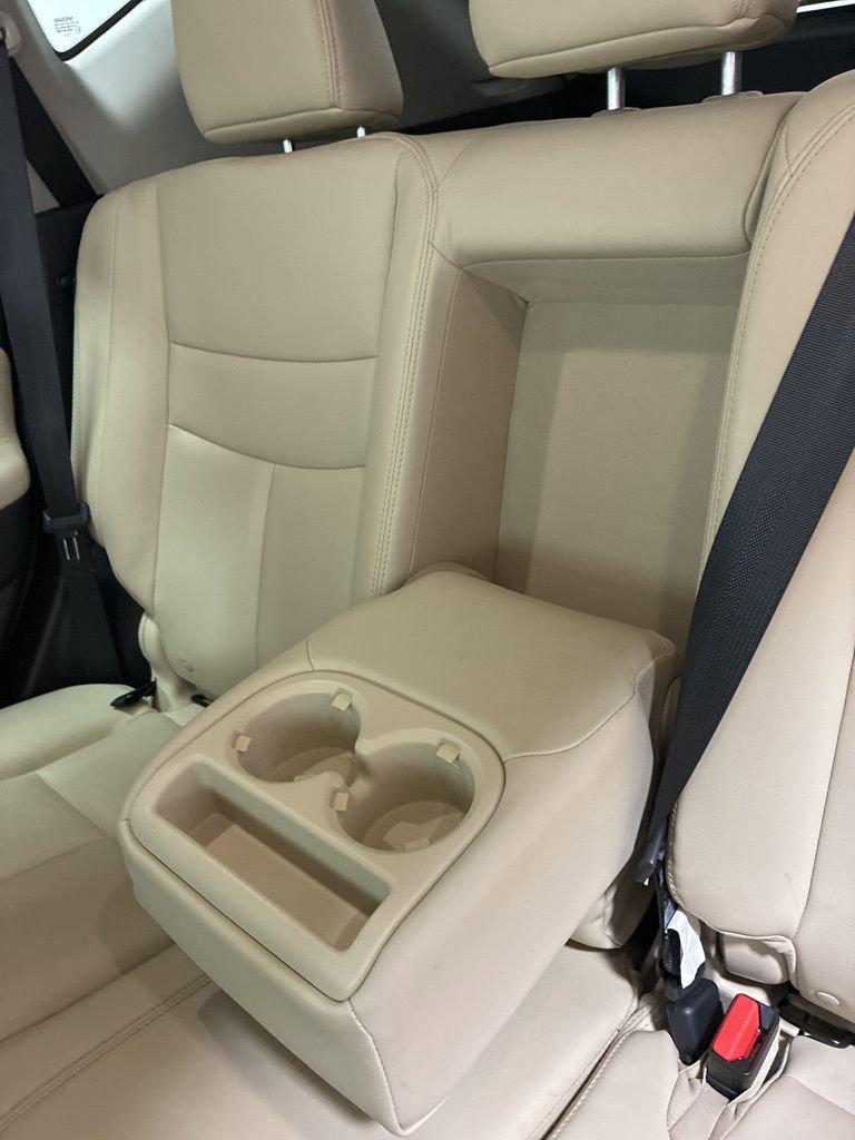 Used 2024 Nissan Murano SV AWD/4WD image 17