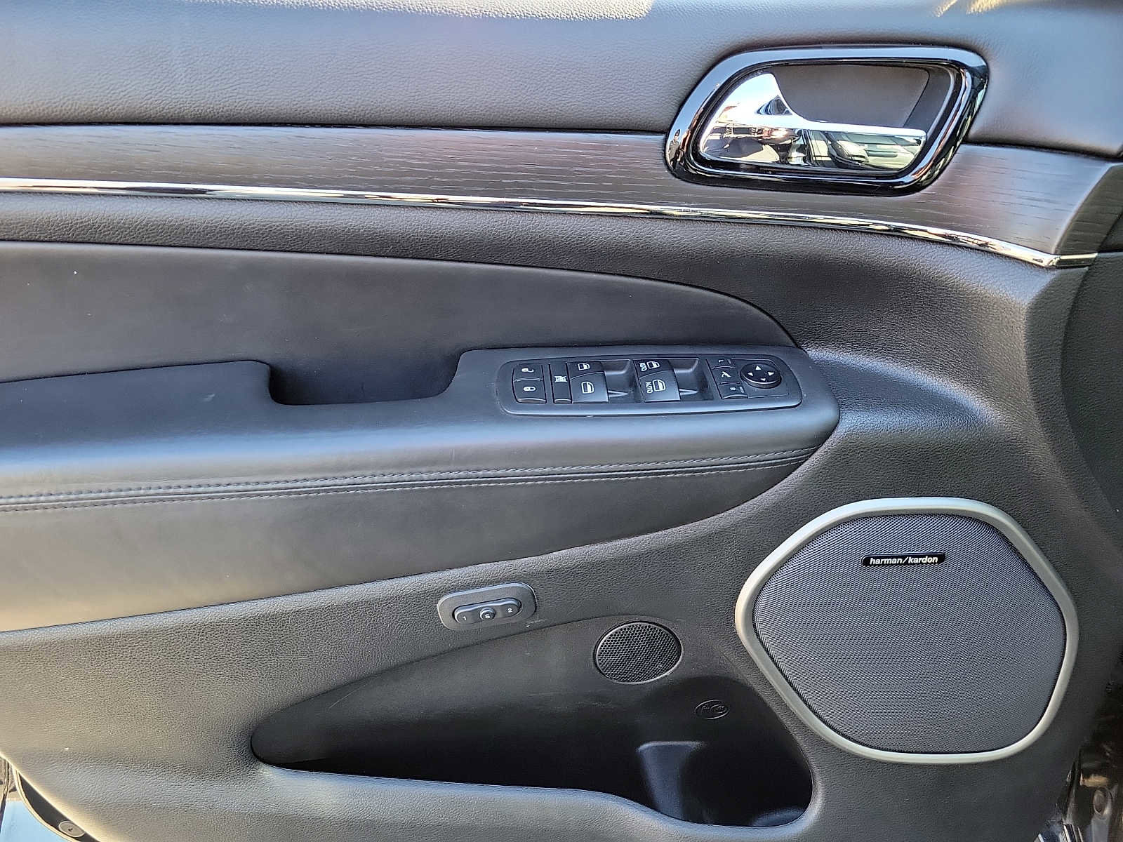 Used 2019 Jeep Grand Cherokee High Altitude image 12