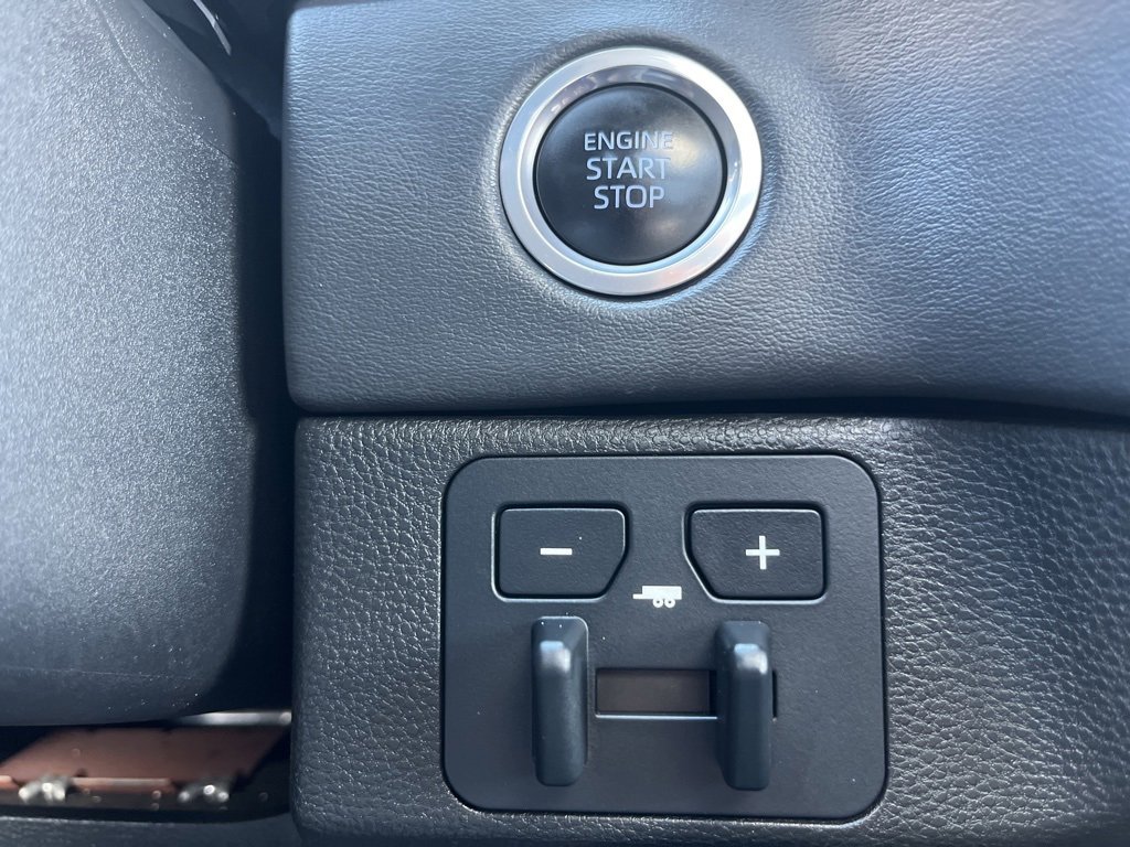 Used 2022 Toyota Tundra Platinum image 23