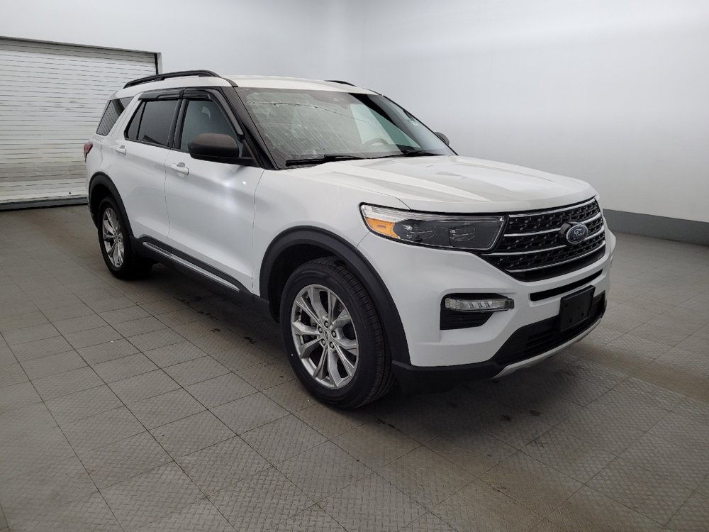 Used 2020 Ford Explorer XLT w/ Equipment Group 202A AWD/4WD image 13