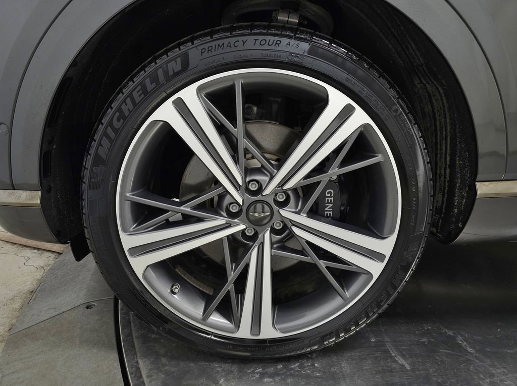Used 2025 Genesis GV80 3.5T e-SC image 15