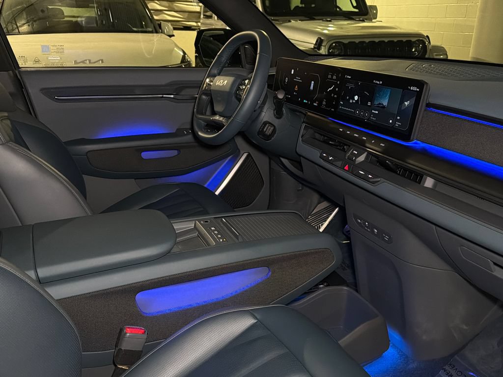 Certified 2024 Kia EV9 GT-Line AWD/4WD image 13