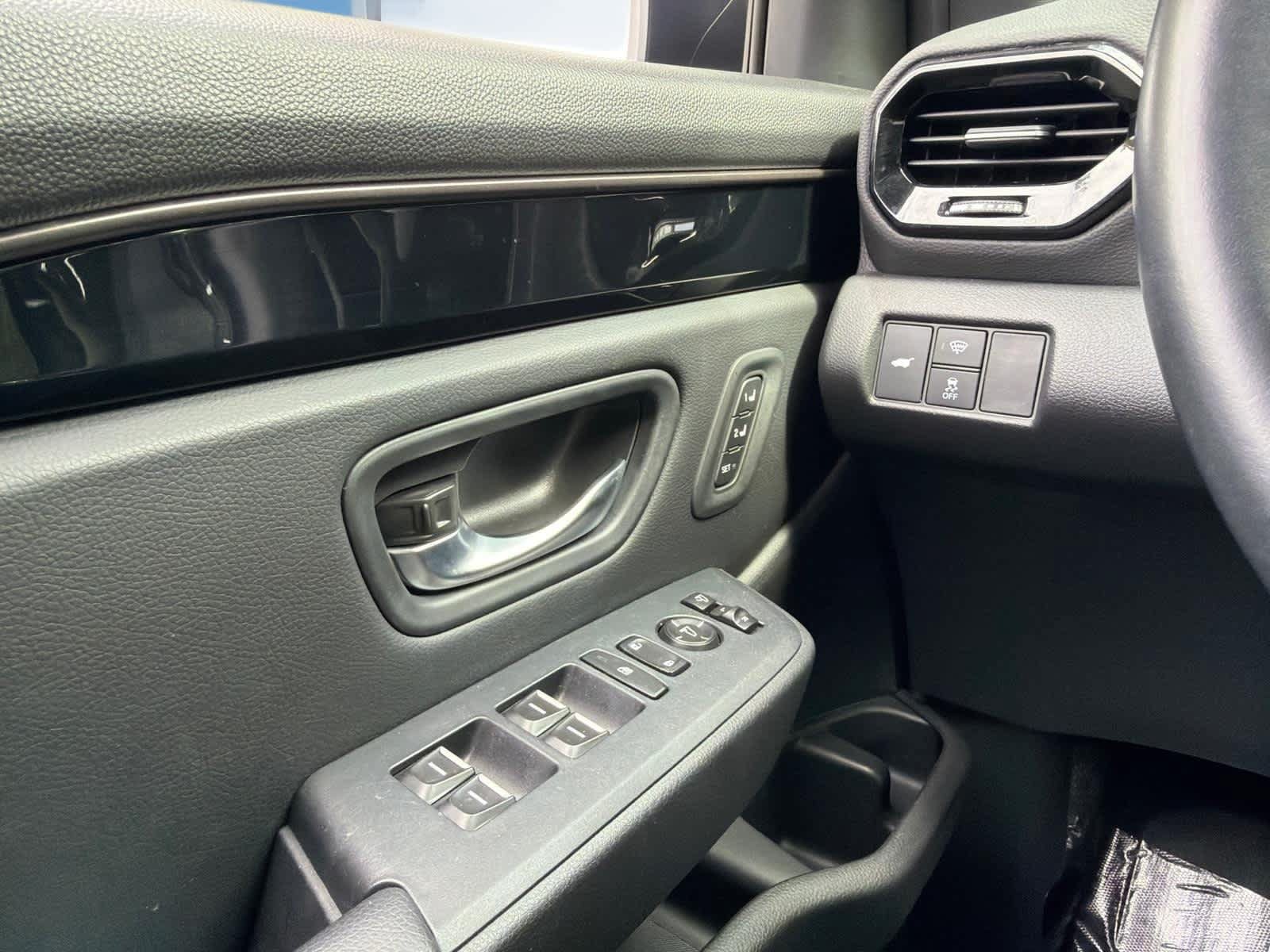 Used 2025 Honda Pilot TrailSport image 21