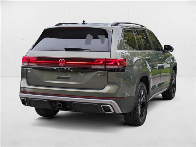 New 2026 Volkswagen Atlas Peak Edition image 2