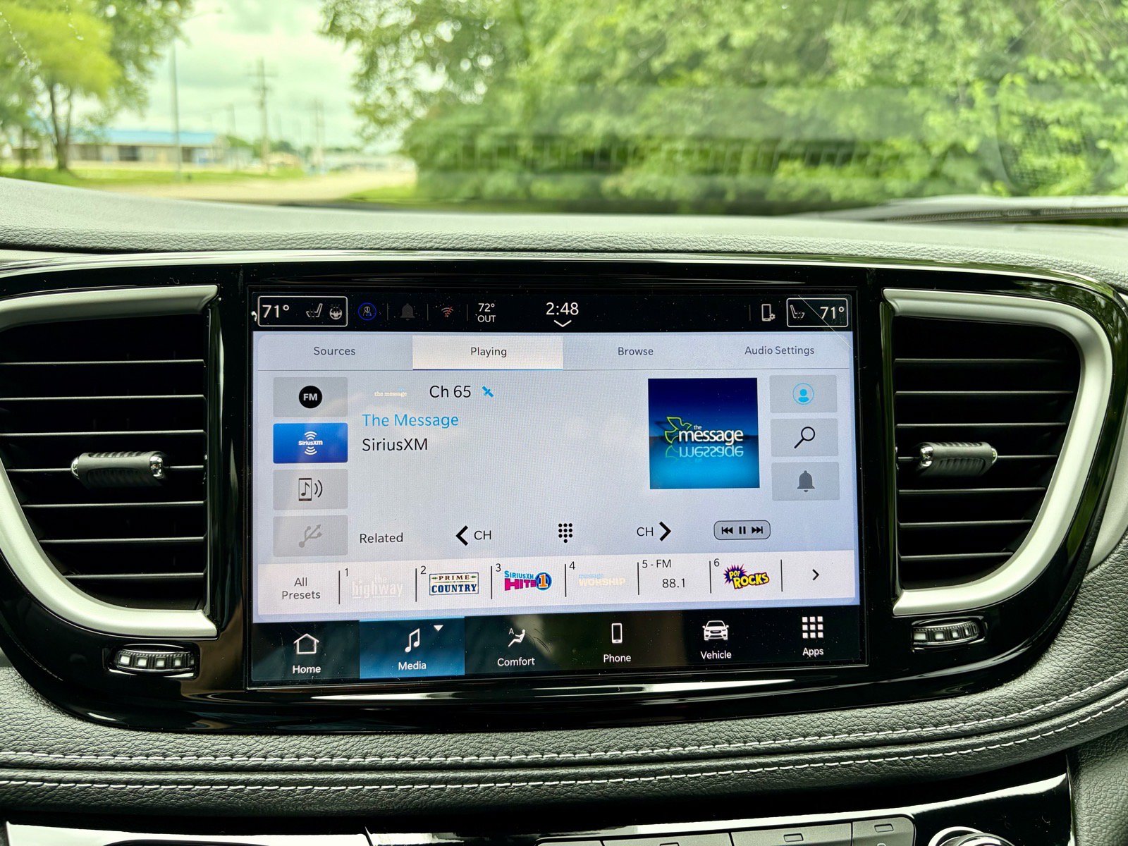 New 2027 Chrysler Pacifica Select FWD image 25
