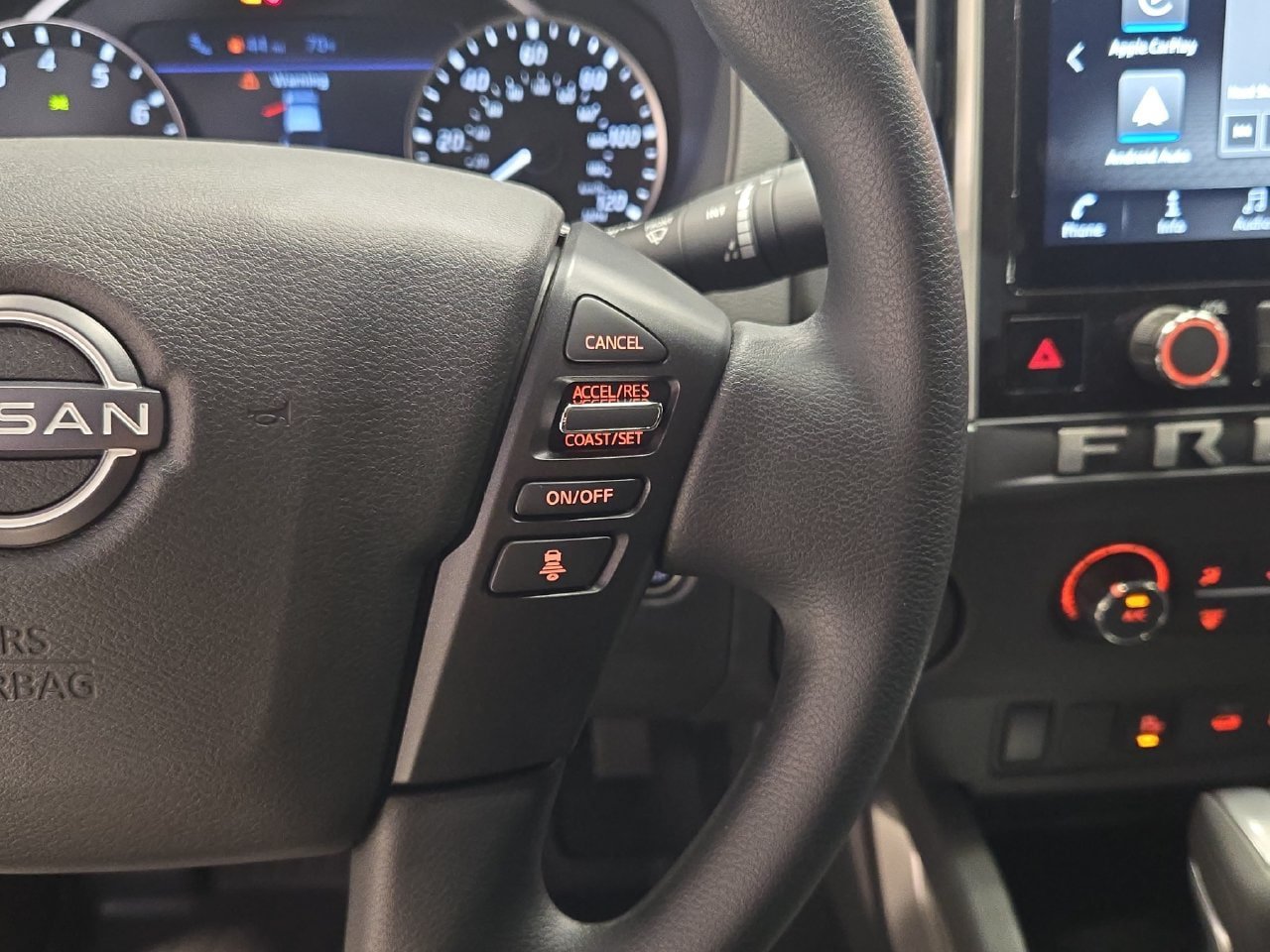 Certified 2025 Nissan Frontier SV RWD image 16