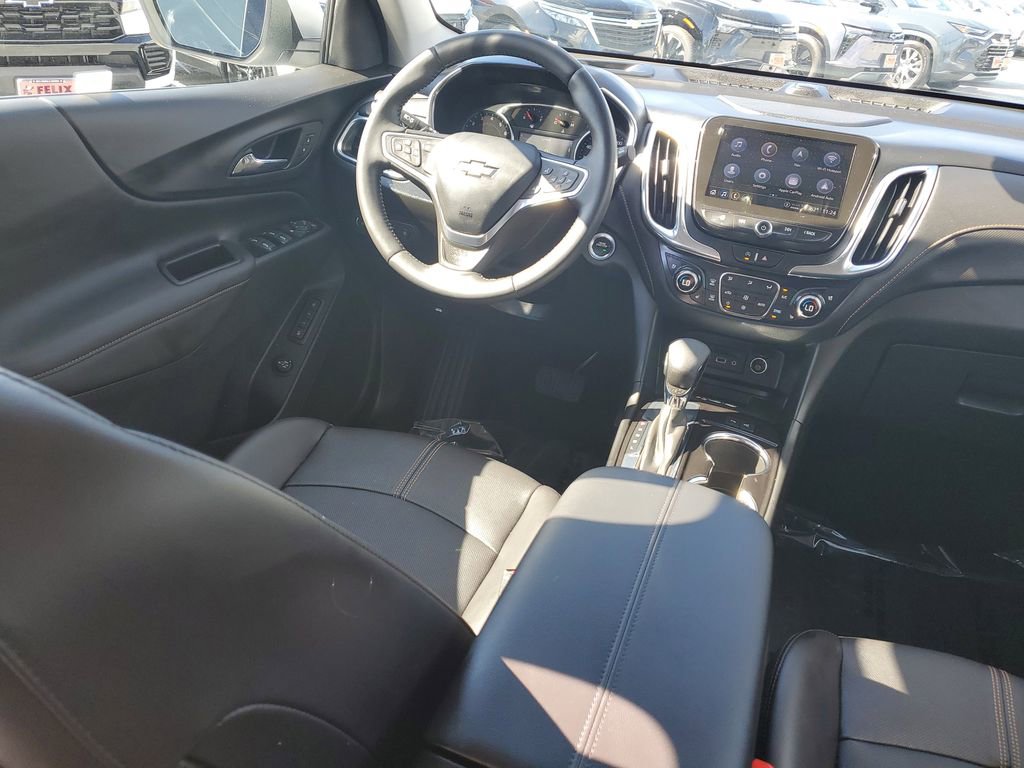 Used 2022 Chevrolet Equinox Premier image 12