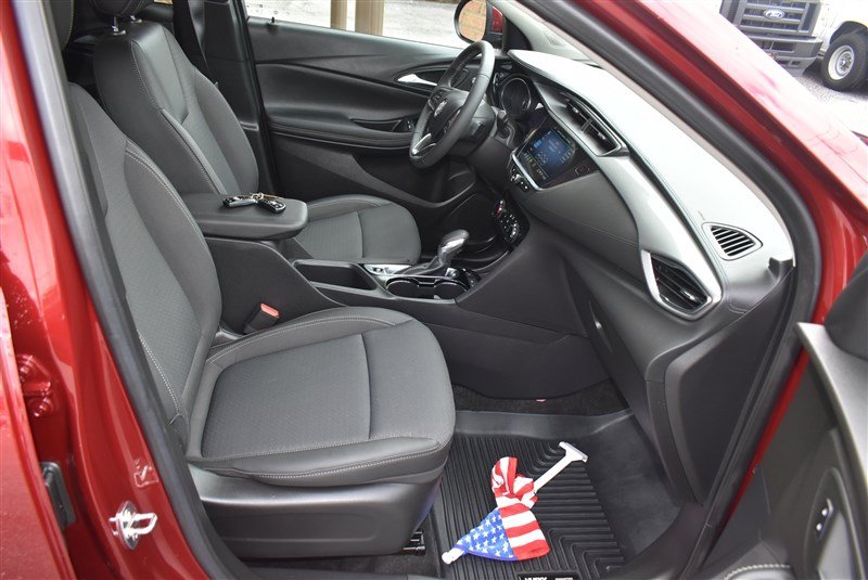 Used 2023 Buick Encore GX Preferred w/ Cold Weather Comfort Package FWD image 26