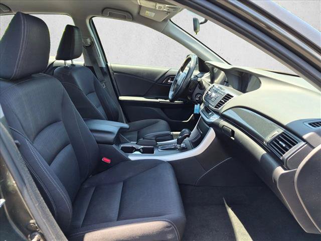 Used 2015 Honda Accord Sport image 19