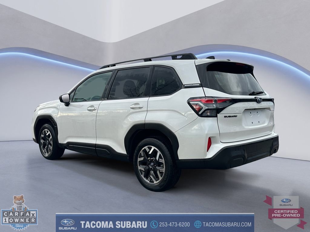 Used 2025 Subaru Forester Premium image 3