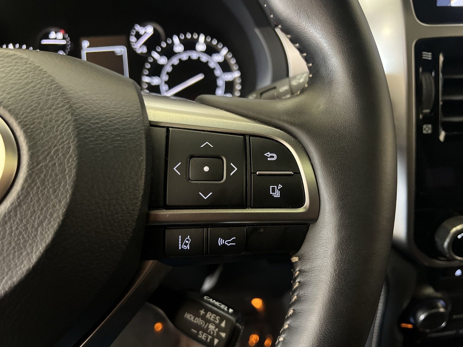 Used 2023 Lexus GX 460 Premium w/ Premium Package AWD/4WD image 69