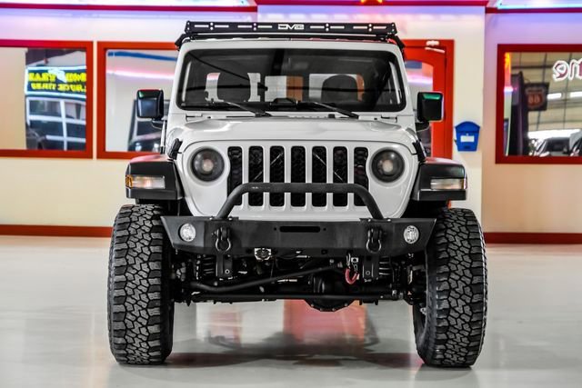 Used 2020 Jeep Gladiator Sport w/ Quick Order Package 24S AWD/4WD image 9