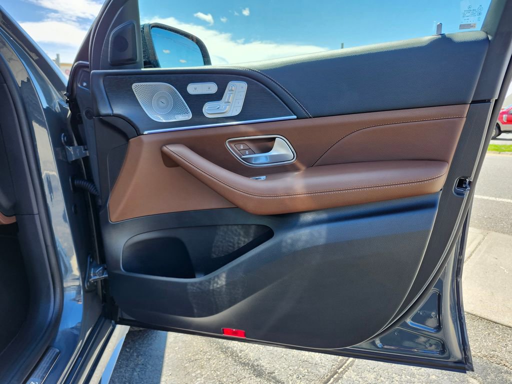 Used 2025 Mercedes-Benz GLE 450 4MATIC Coupe image 15