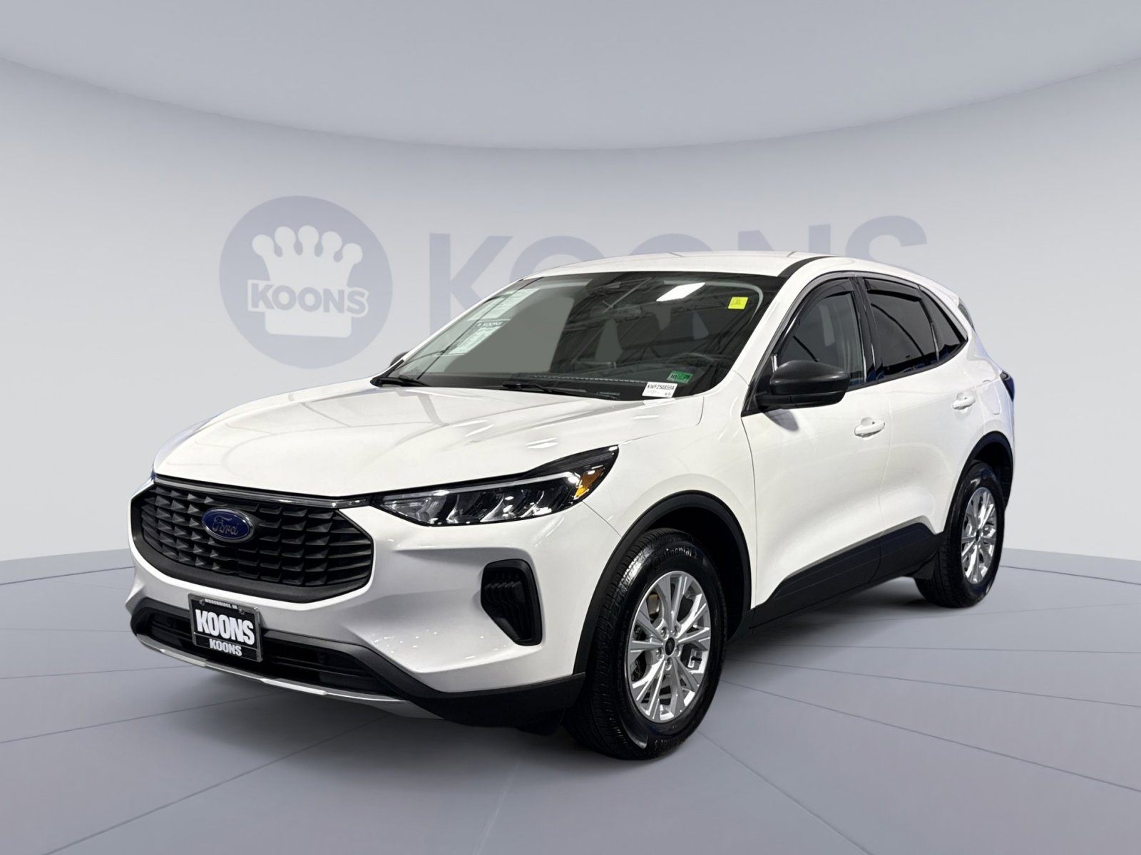 Used 2023 Ford Escape Active AWD/4WD image 1