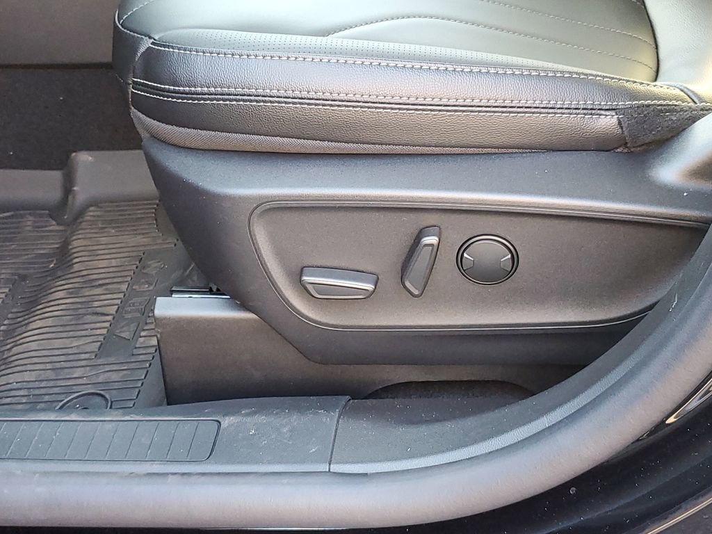 New 2026 Ford Escape SE w/ PHEV Premium Package image 22