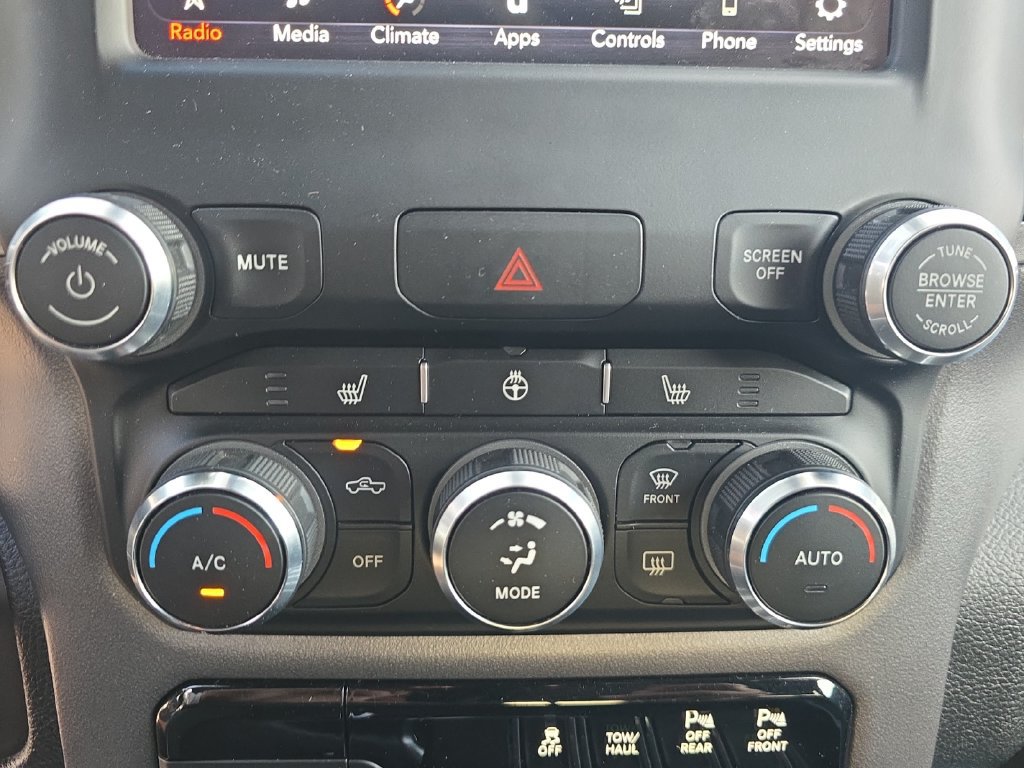 Used 2021 RAM 1500 Big Horn RWD image 16