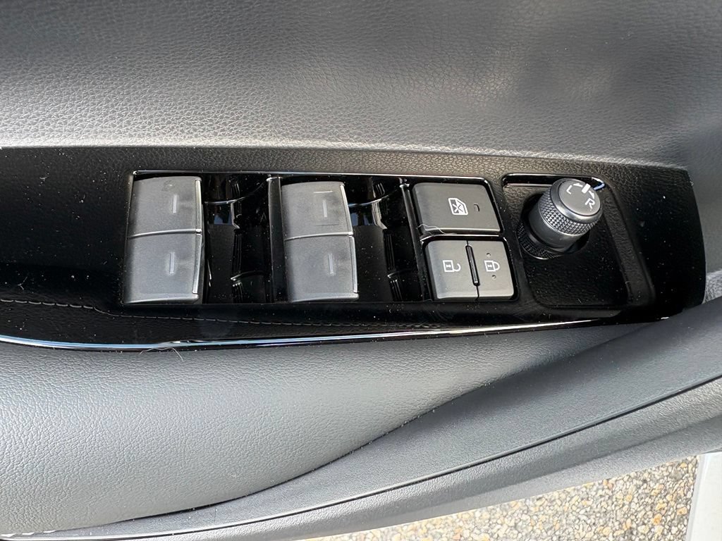 New 2026 Toyota Corolla SE FWD image 37