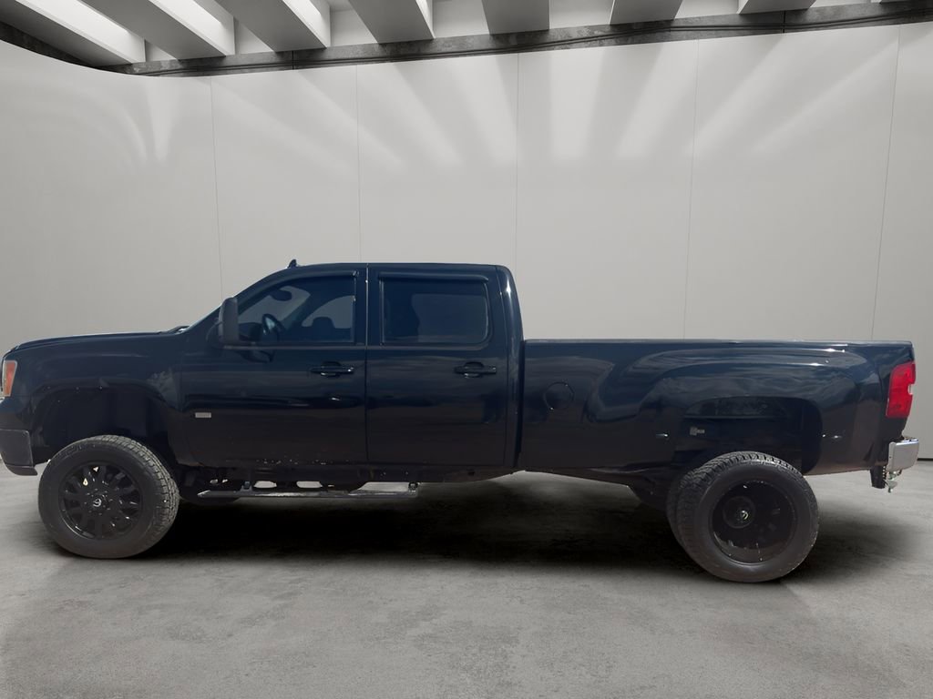 Used 2008 GMC Sierra 3500 SLT w/ Convenience Package AWD/4WD image 4