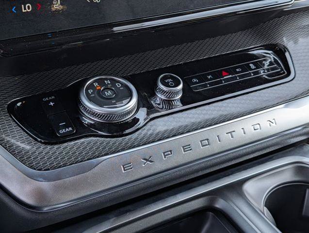 New 2027 Ford Expedition Platinum w/ Stealth Appearance Package AWD/4WD image 42