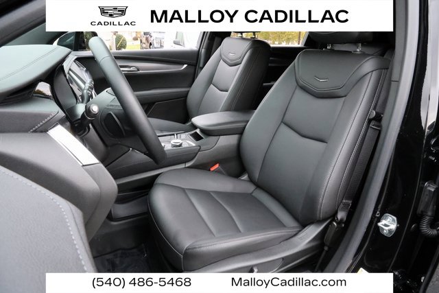 Used 2025 Cadillac XT5 Luxury w/ LPO, Floor Liner Package image 28