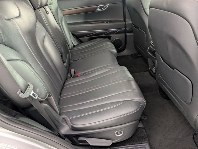 Used 2024 Genesis GV80 2.5T image 32