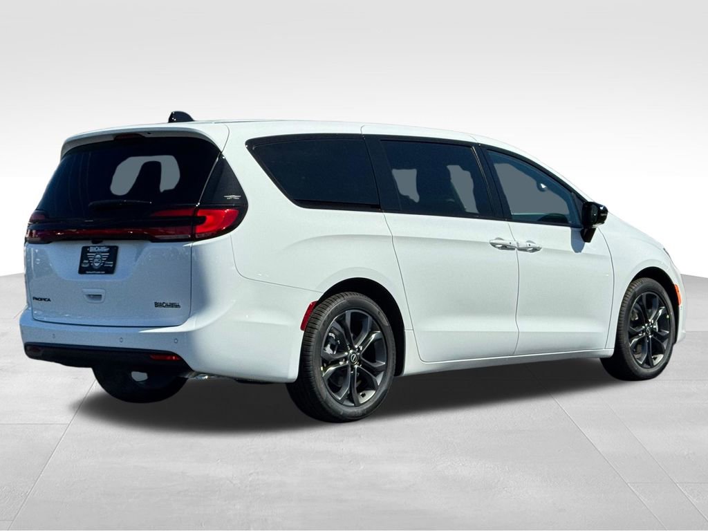 New 2026 Chrysler Pacifica Select FWD image 7